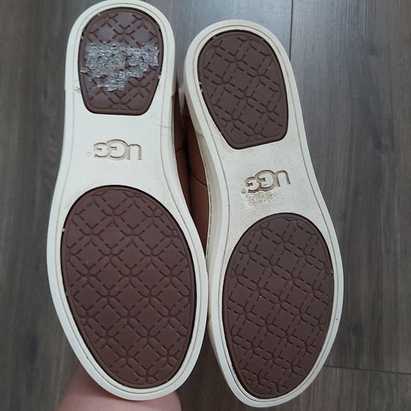 UGG Women's Croft Luxe Quilt Boots: Chestnut - Picture 6 of 10